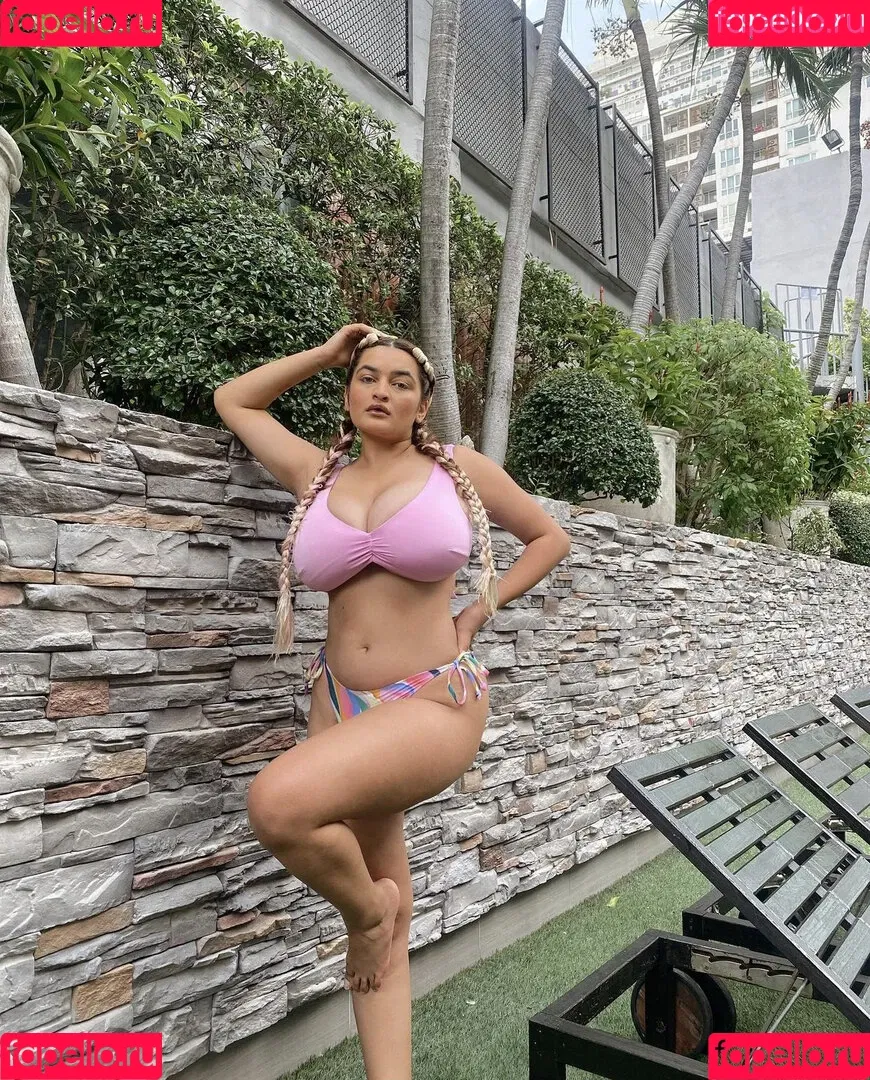 Sonali Malhotra Onlyfans Photo Gallery 