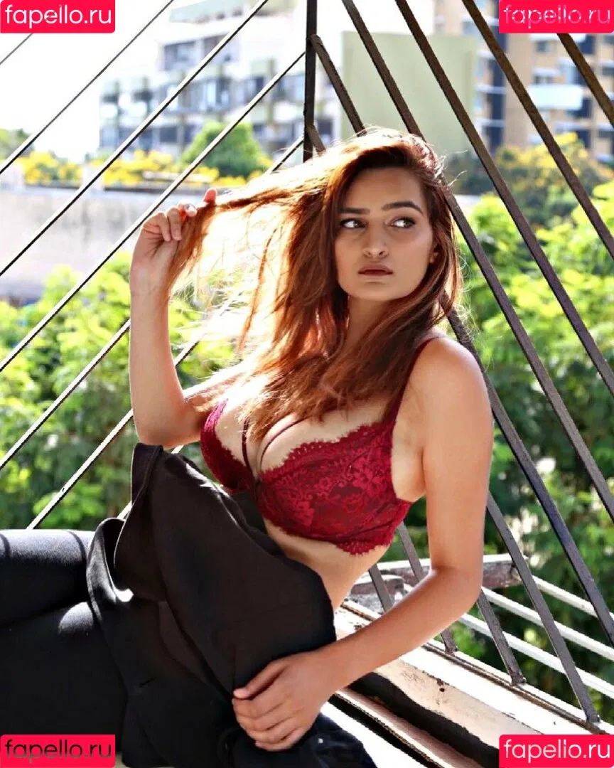 Sonali Malhotra Onlyfans Photo Gallery 