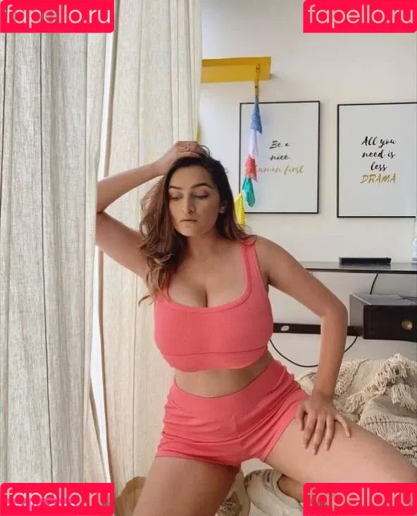 Sonali Malhotra Onlyfans Photo Gallery 