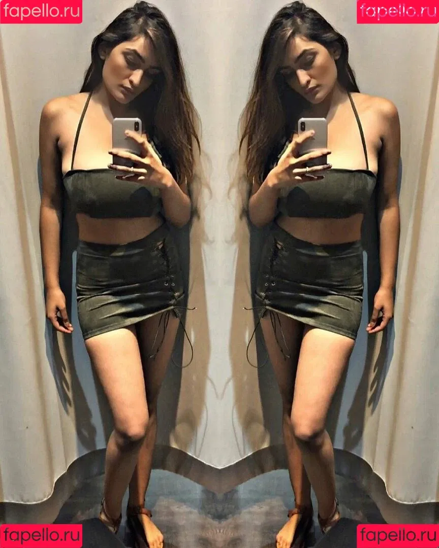 Sonali Malhotra Onlyfans Photo Gallery 