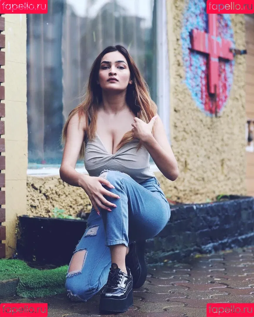 Sonali Malhotra Onlyfans Photo Gallery 