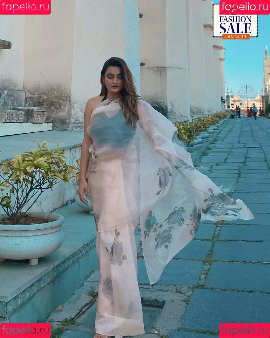 Sonali Malhotra Onlyfans Photo Gallery 