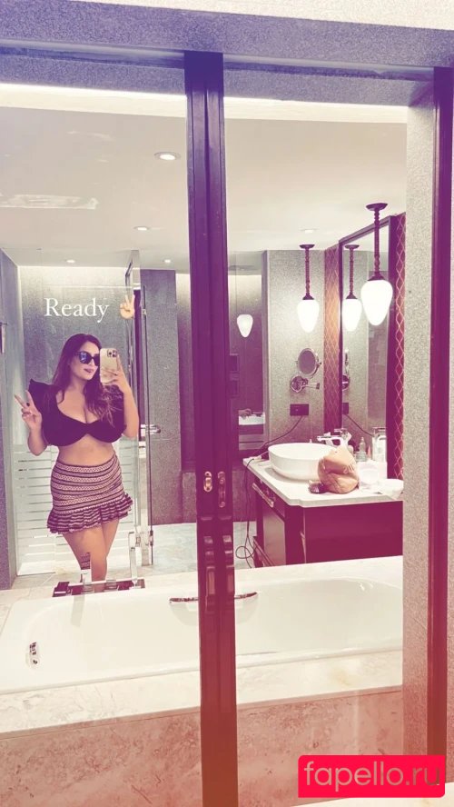 Sonali Malhotra Nude Onlyfans Photo 3