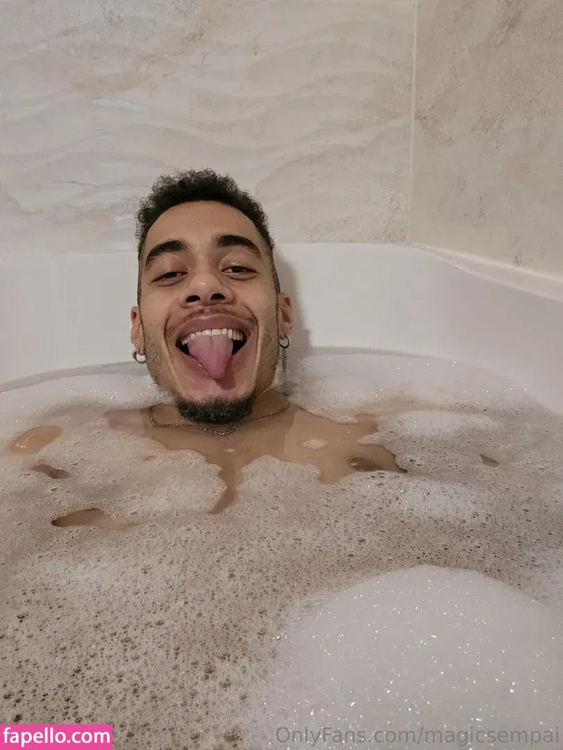 magicsempai Onlyfans Photo Gallery 