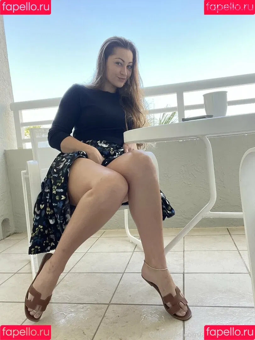 akadanidaniels Onlyfans Photo Gallery 