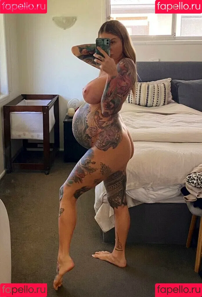 Evelyn Onlyfans Photo Gallery 