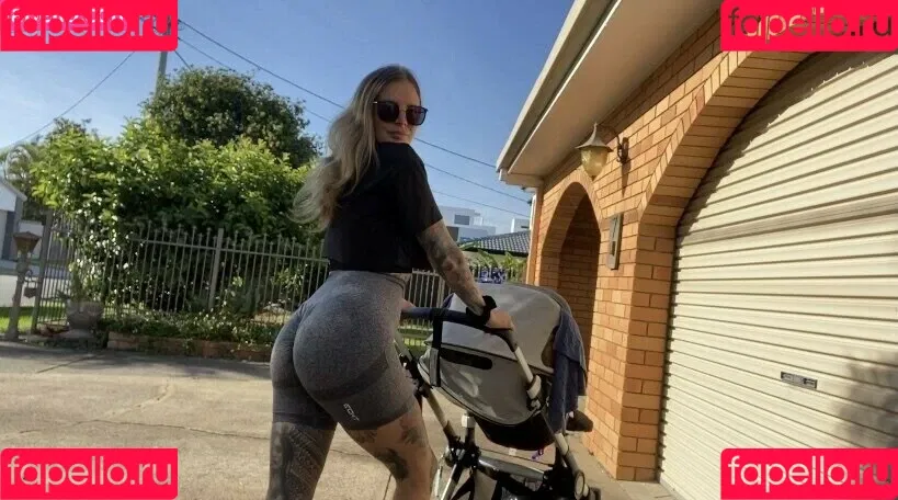 Evelyn Onlyfans Photo Gallery 