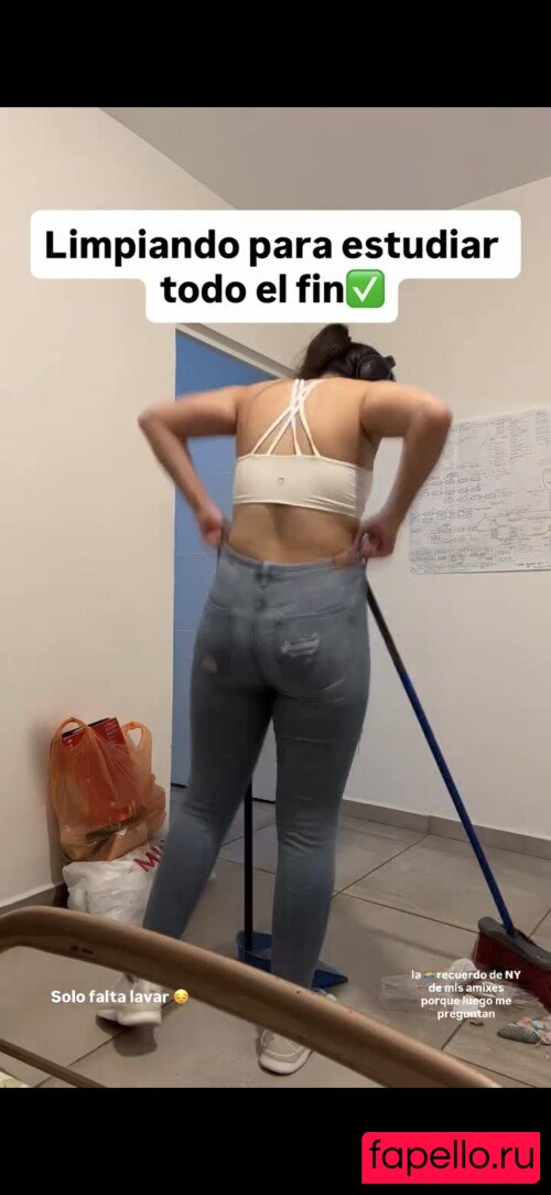 Evelyn Onlyfans Photo Gallery 