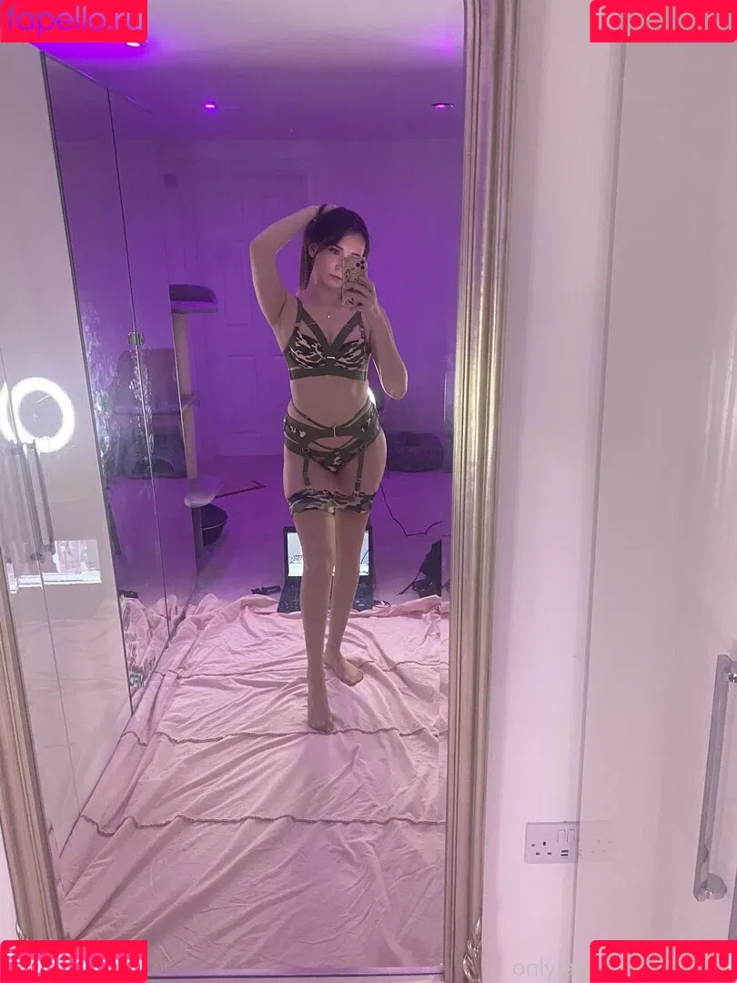 kirabee Onlyfans Photo Gallery 