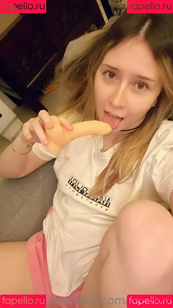 kirabee Onlyfans Photo Gallery 