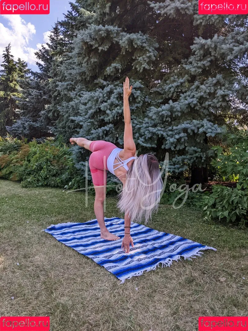 hot-yoga Onlyfans Photo Gallery 