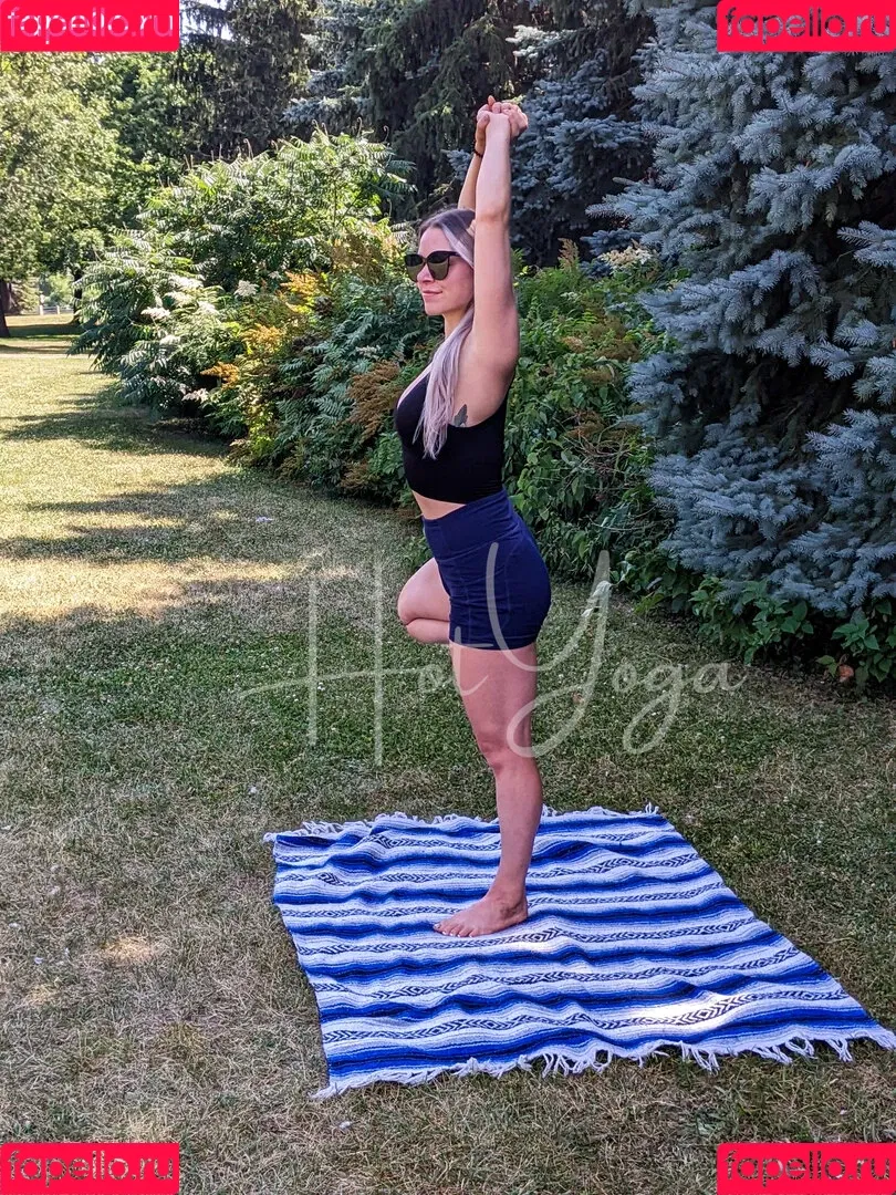hot-yoga Onlyfans Photo Gallery 