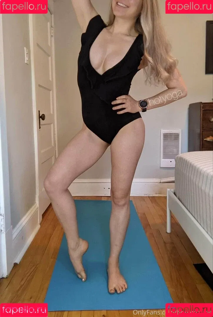 hot-yoga Onlyfans Photo Gallery 