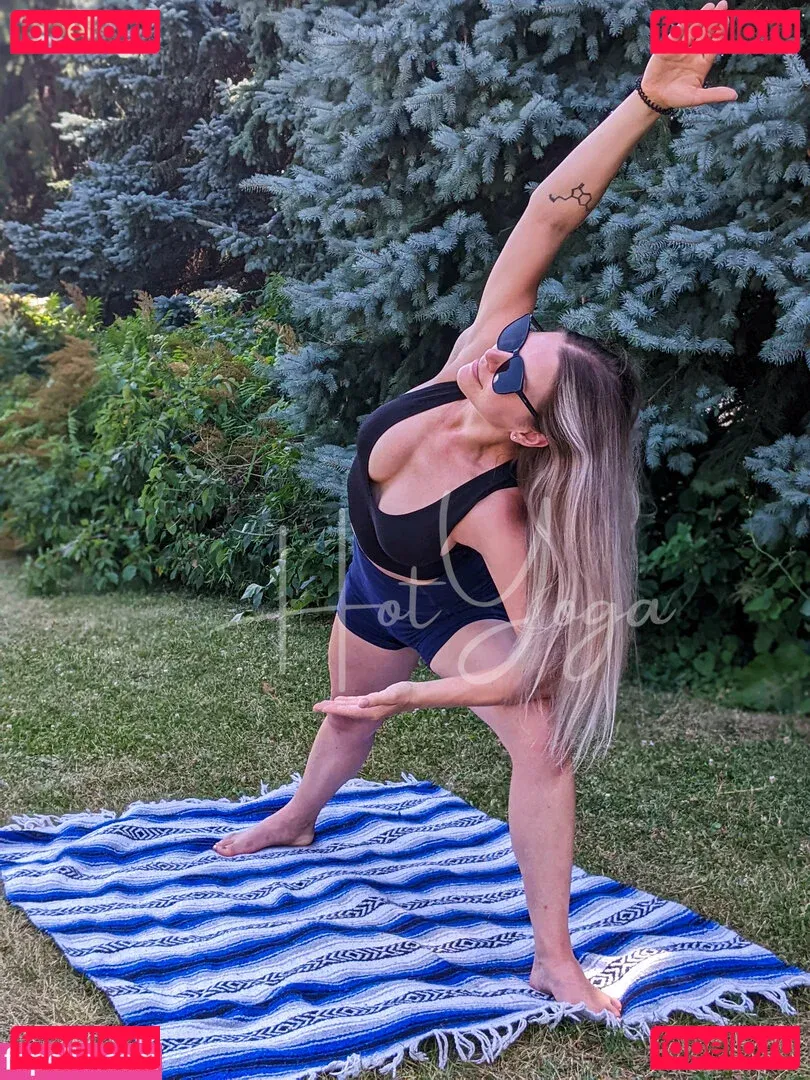 hot-yoga Onlyfans Photo Gallery 