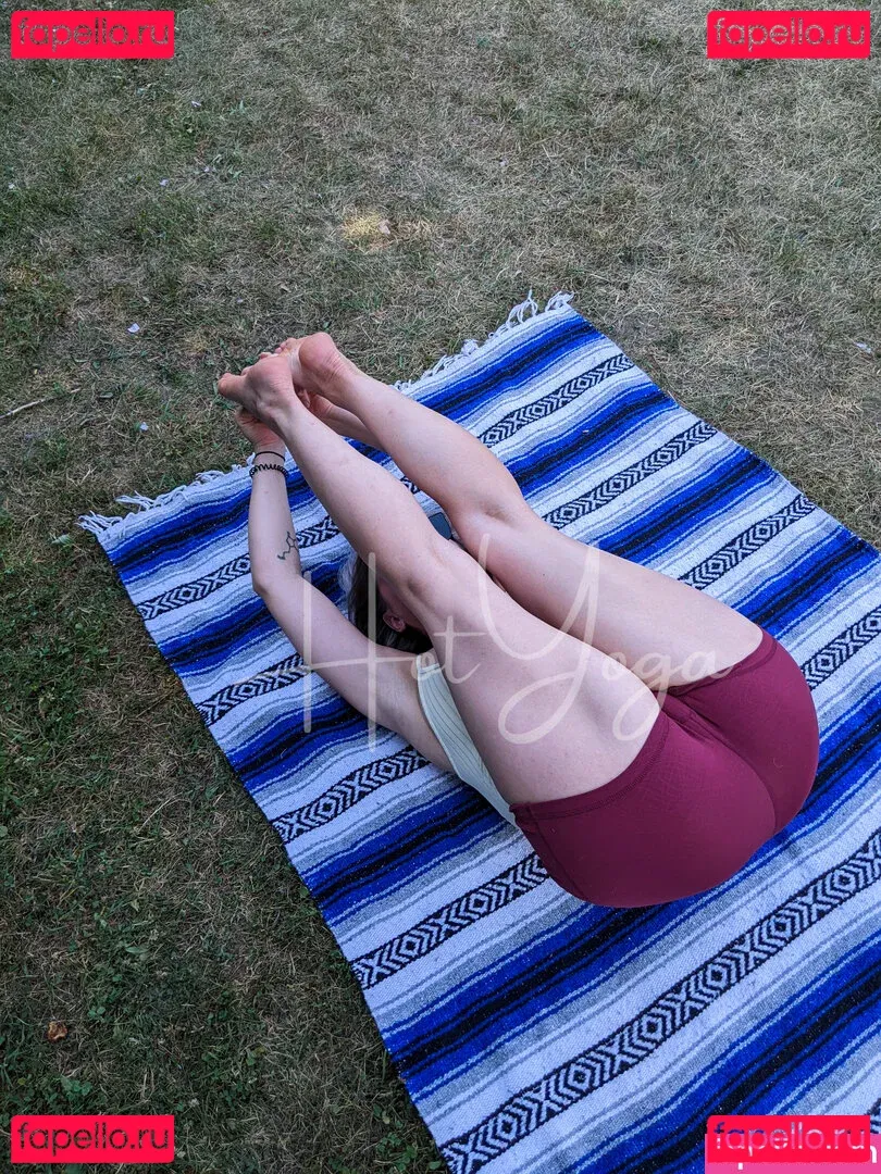 hot-yoga Onlyfans Photo Gallery 