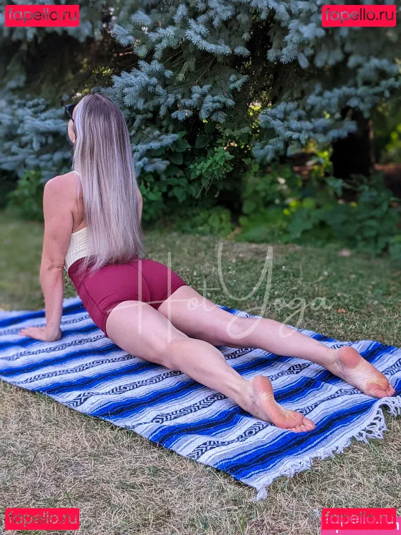 hot-yoga Onlyfans Photo Gallery 