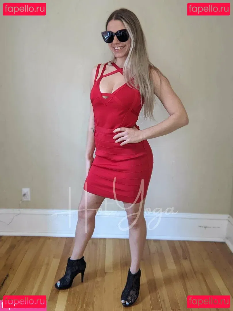 hot-yoga Onlyfans Photo Gallery 