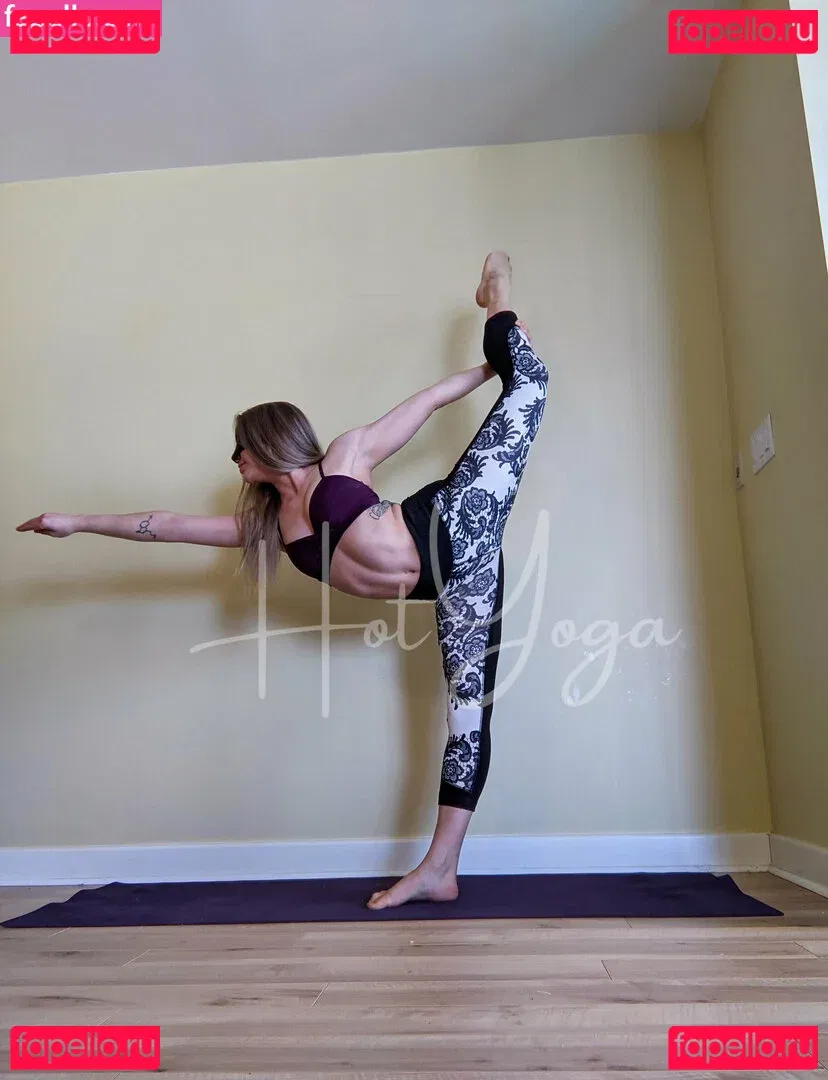 hot-yoga Onlyfans Photo Gallery 