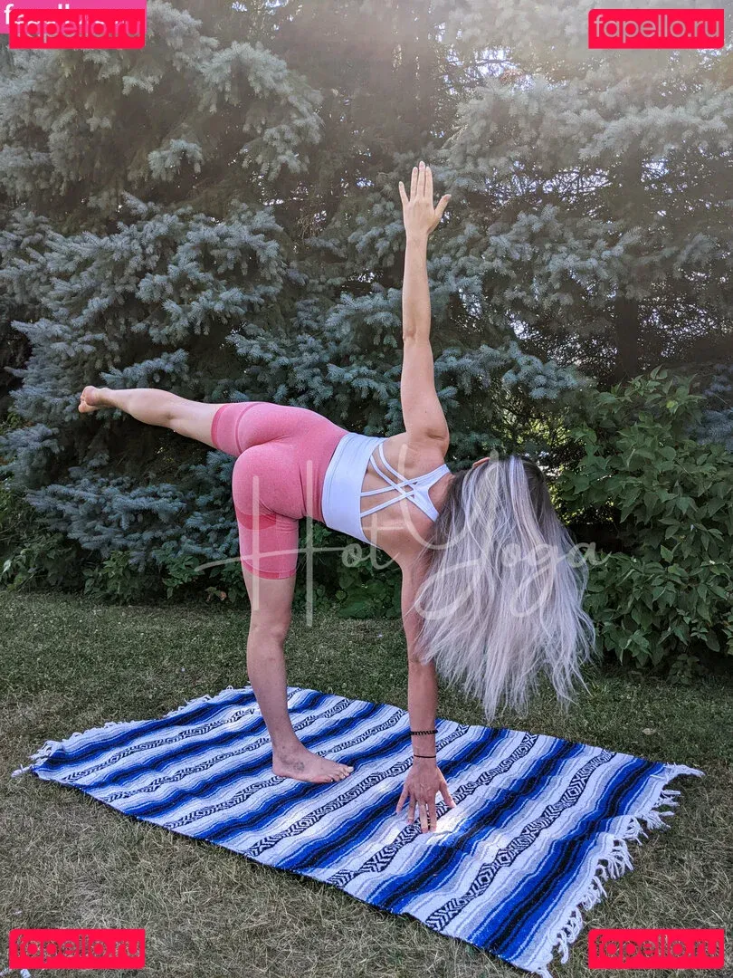 hot-yoga Onlyfans Photo Gallery 