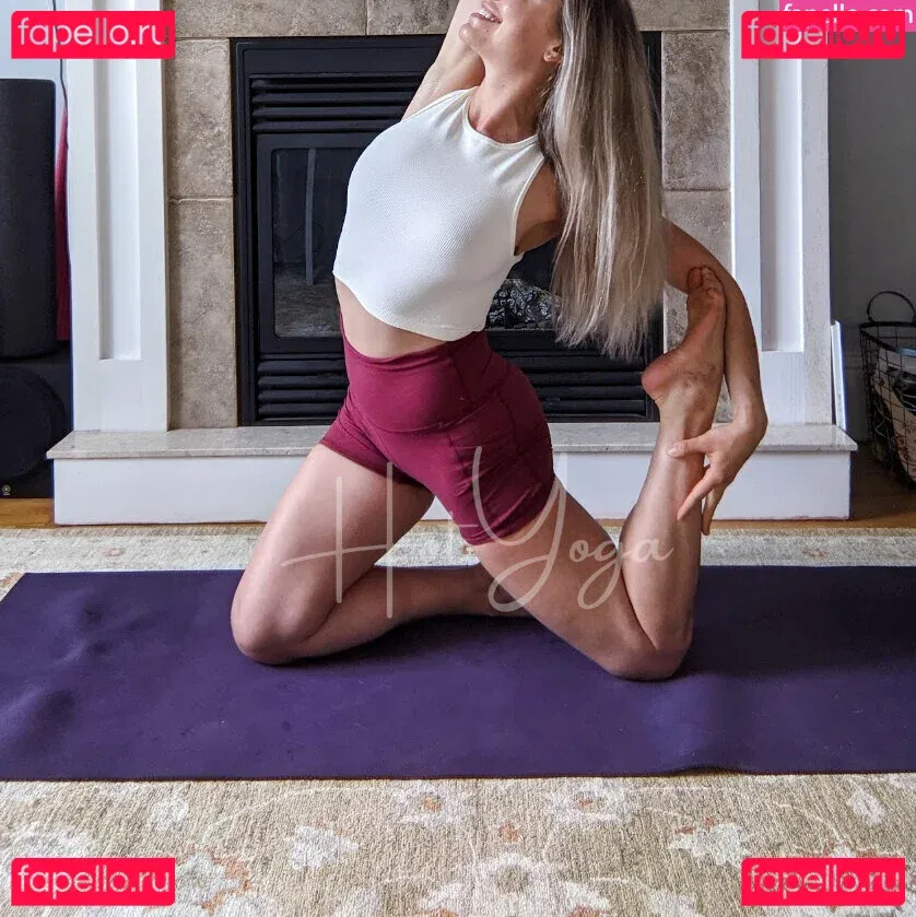 hot-yoga Onlyfans Photo Gallery 