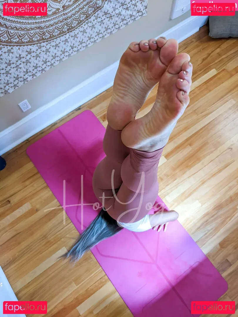 hot-yoga Onlyfans Photo Gallery 