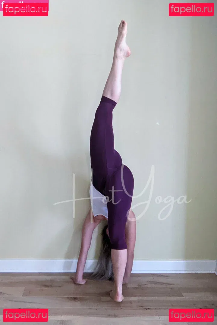 hot-yoga Onlyfans Photo Gallery 