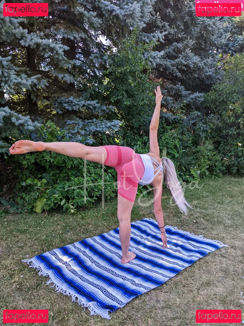 hot-yoga Onlyfans Photo Gallery 