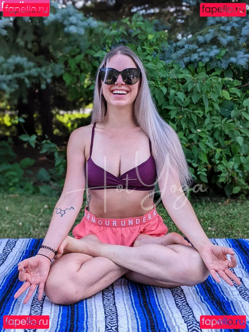hot-yoga Onlyfans Photo Gallery 
