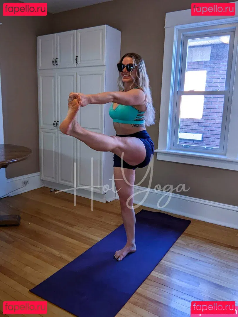hot-yoga Onlyfans Photo Gallery 