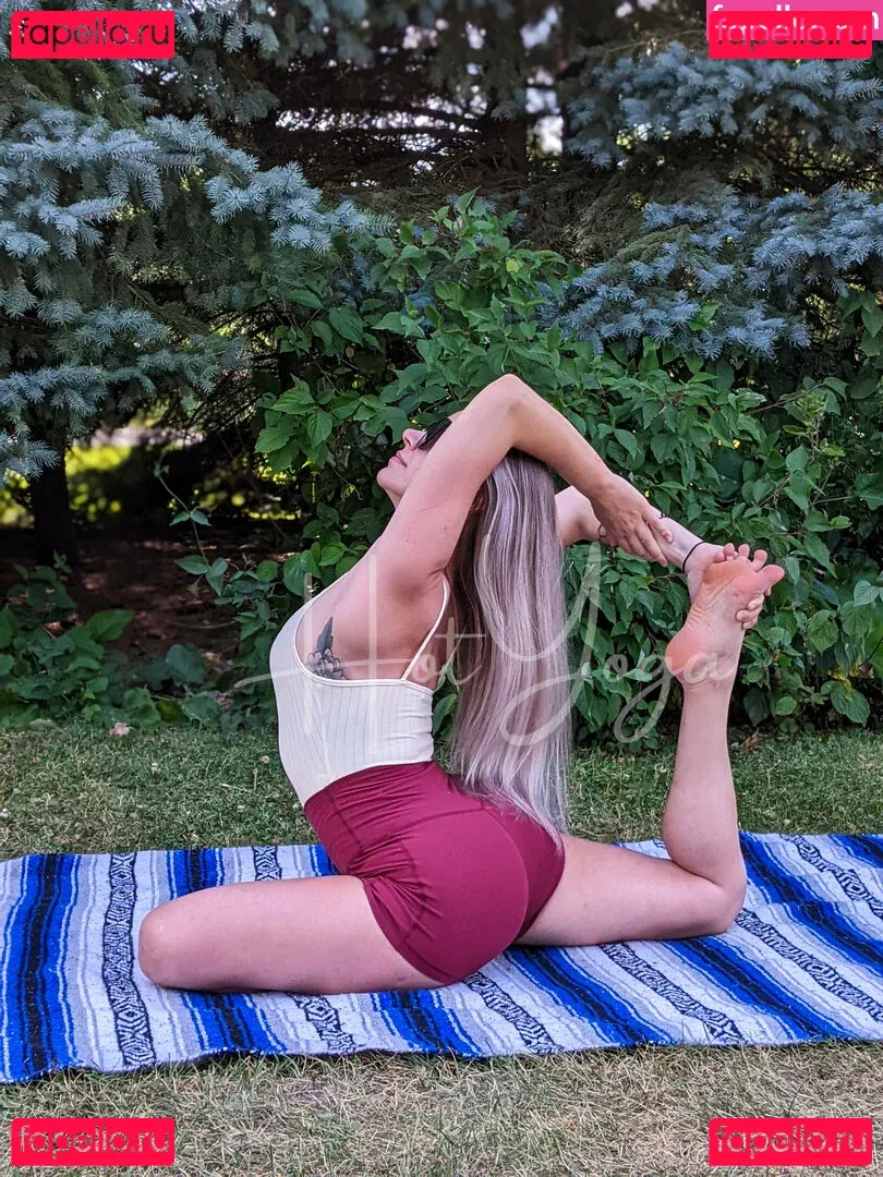 hot-yoga Onlyfans Photo Gallery 