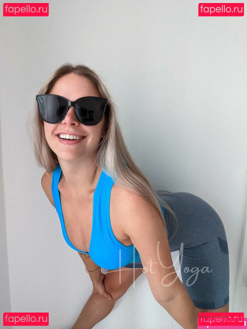 hot-yoga Onlyfans Photo Gallery 