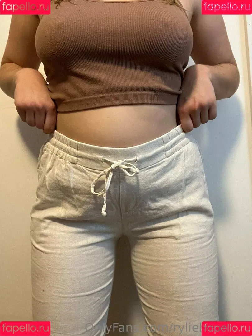 ryliehaze420 Onlyfans Photo Gallery 