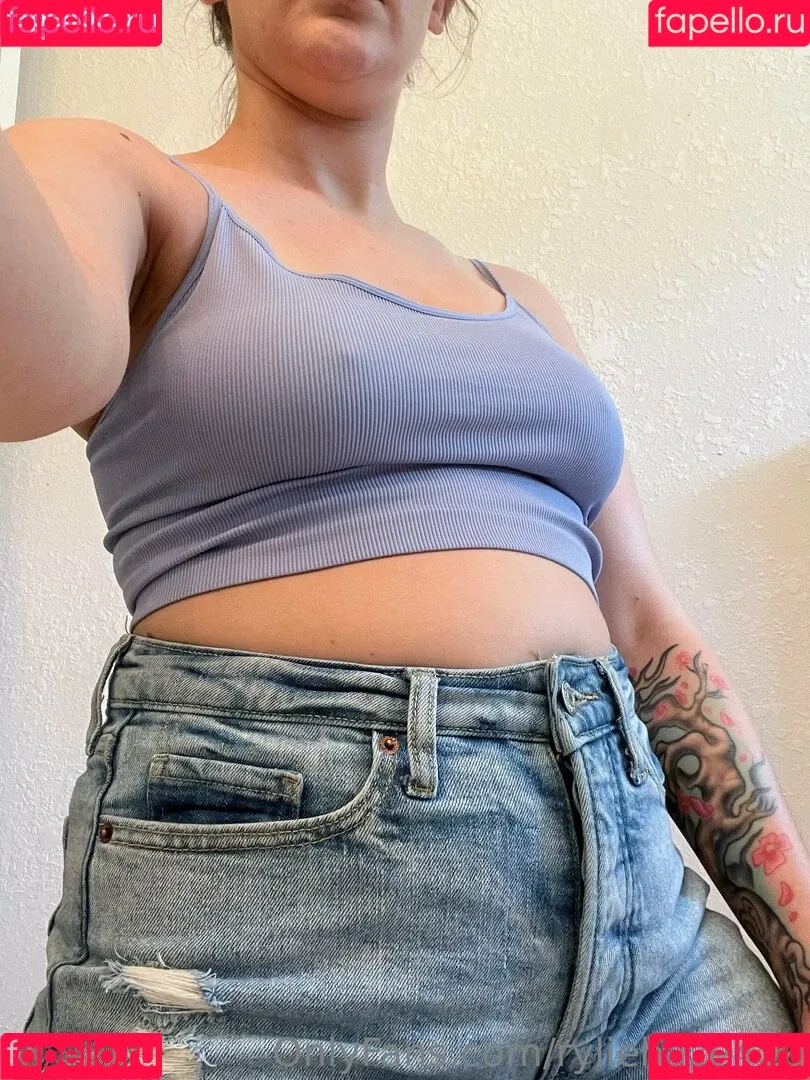 ryliehaze420 Onlyfans Photo Gallery 