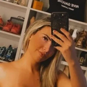 Isabella Schutz Onlyfans Photo Gallery 