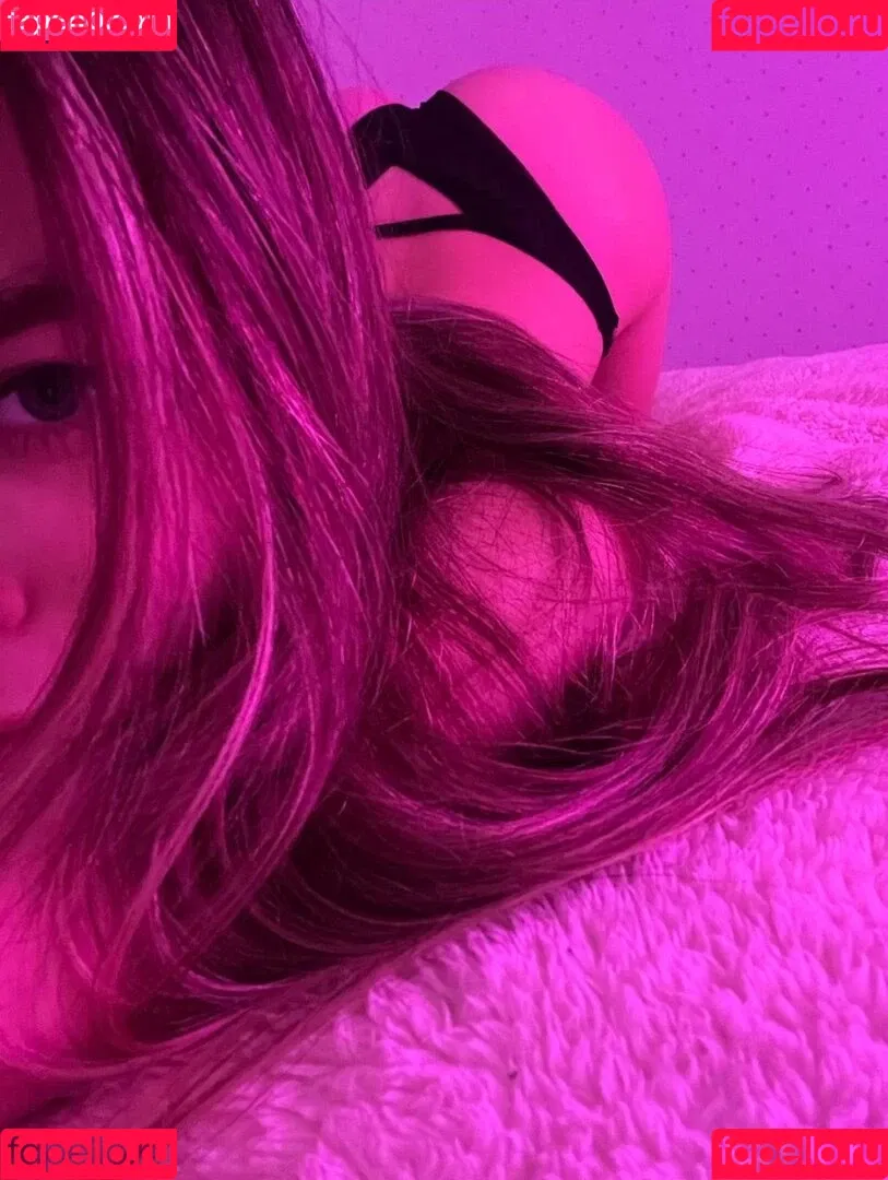 1erochka Onlyfans Photo Gallery 