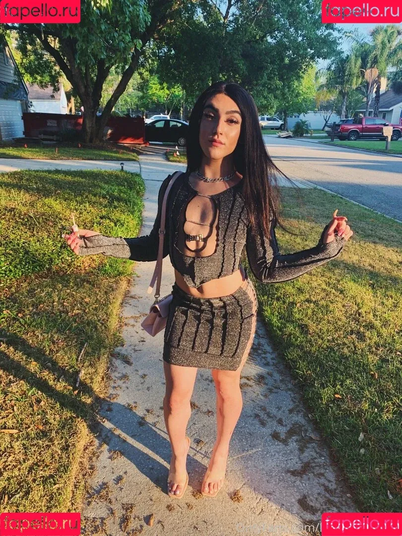 lunabarbiedoll Onlyfans Photo Gallery 