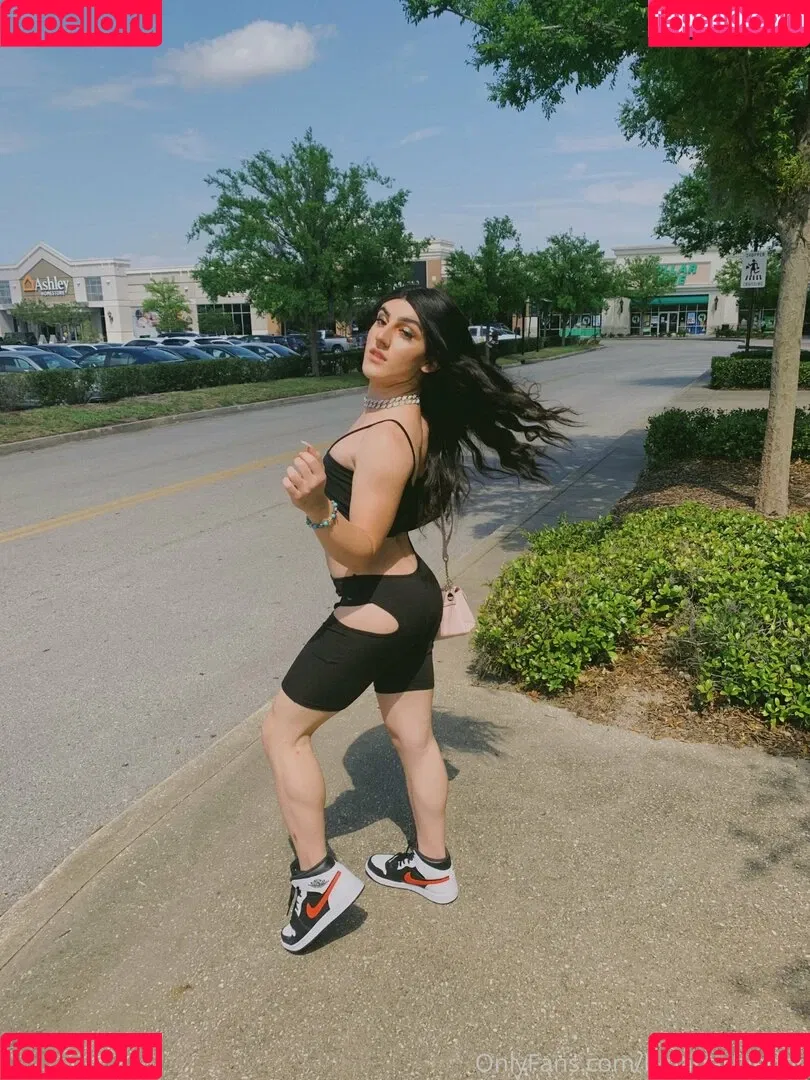 lunabarbiedoll Onlyfans Photo Gallery 