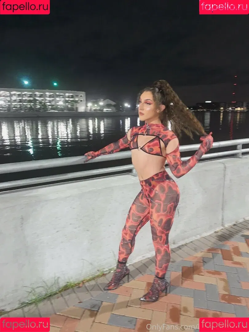 lunabarbiedoll Onlyfans Photo Gallery 