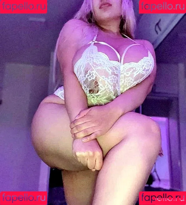 Nimsayvalens Onlyfans Photo Gallery 