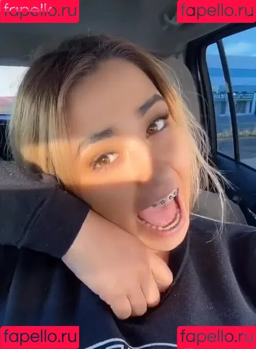 Nimsayvalens Onlyfans Photo Gallery 