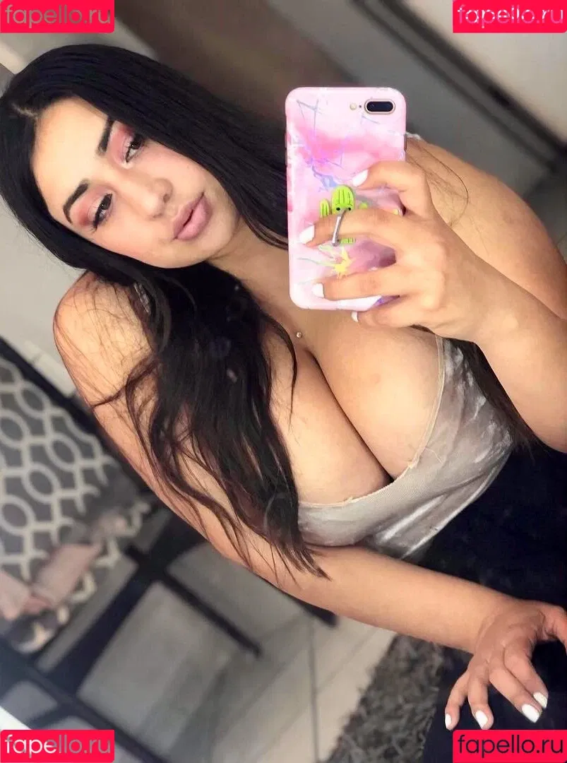 Nimsayvalens Onlyfans Photo Gallery 