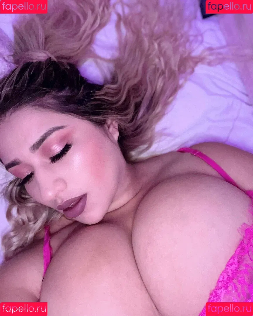 Nimsayvalens Onlyfans Photo Gallery 