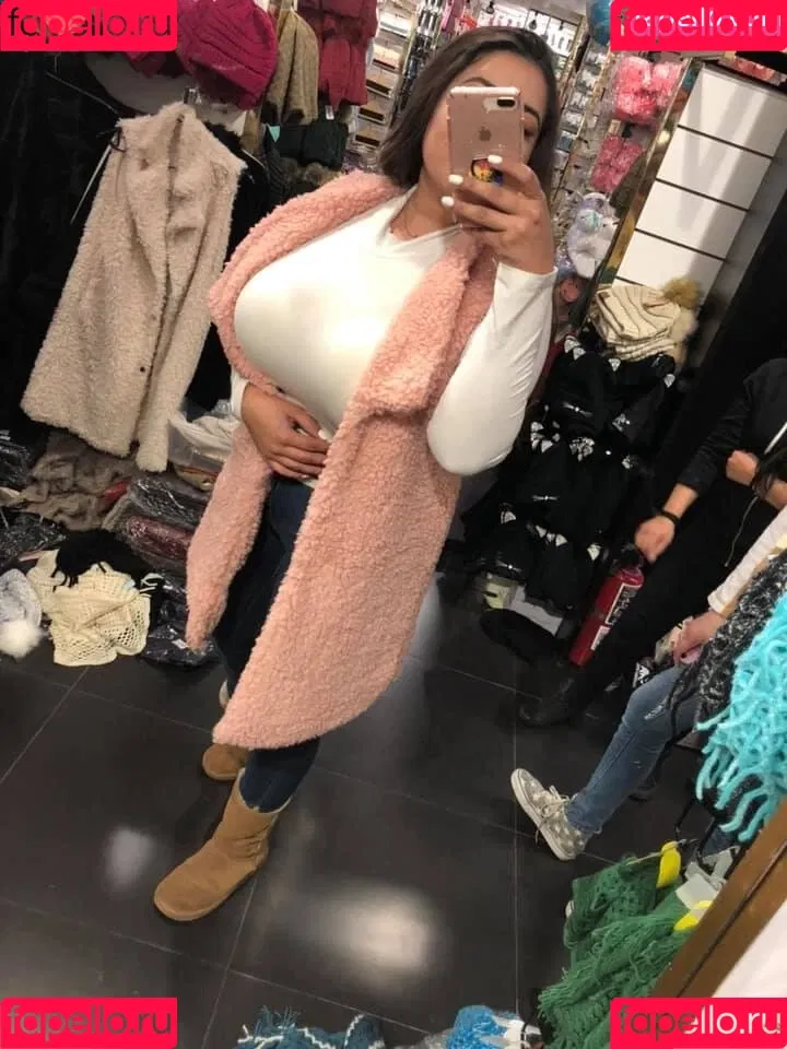 Nimsayvalens Onlyfans Photo Gallery 