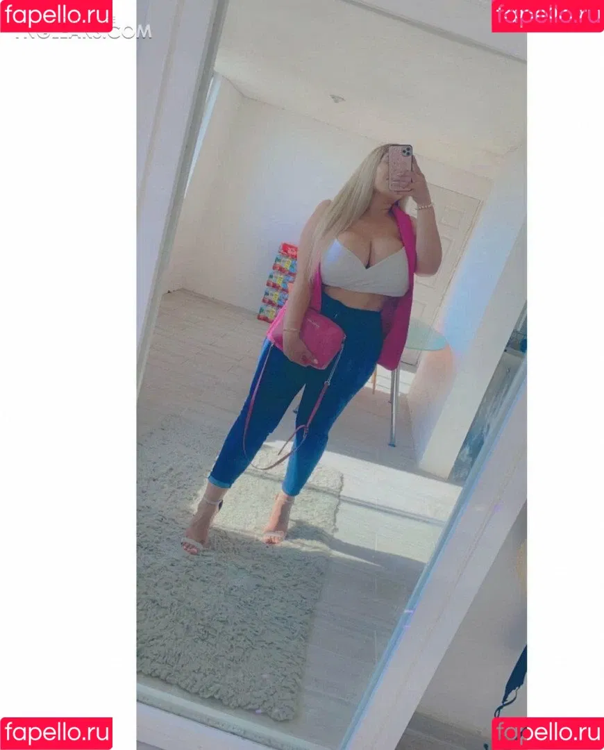 Nimsayvalens Onlyfans Photo Gallery 