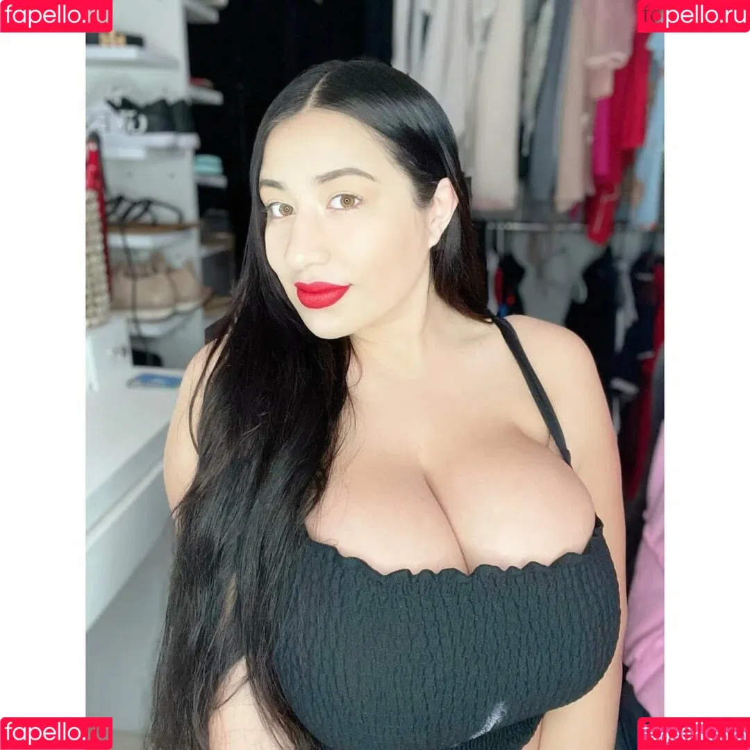 Nimsayvalens Onlyfans Photo Gallery 