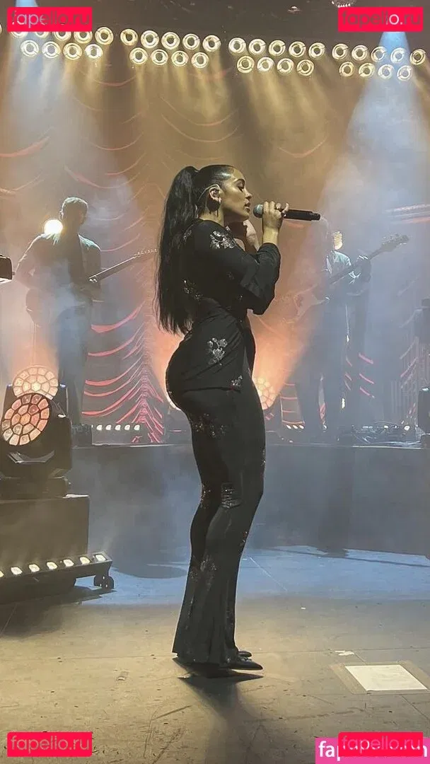 Jorja Smith Onlyfans Photo Gallery 