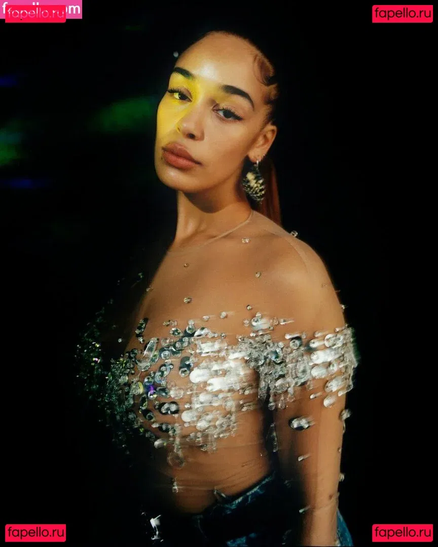Jorja Smith Onlyfans Photo Gallery 