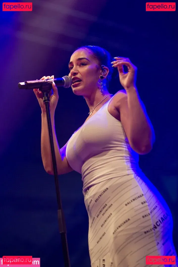 Jorja Smith Onlyfans Photo Gallery 