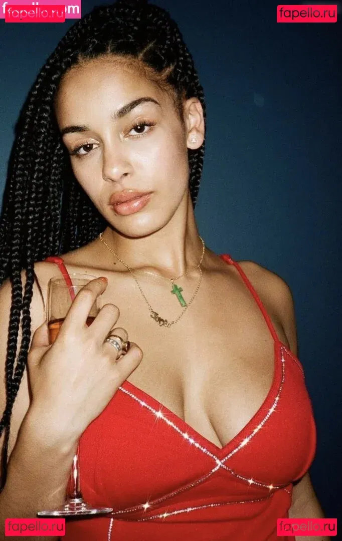 Jorja Smith Onlyfans Photo Gallery 
