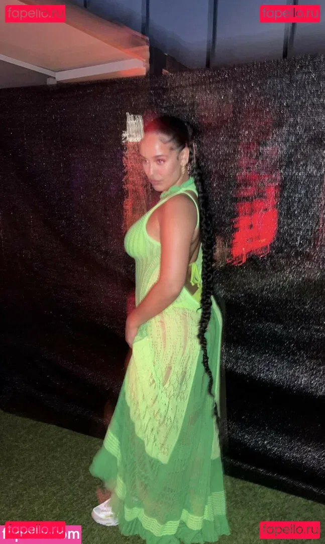 Jorja Smith Onlyfans Photo Gallery 